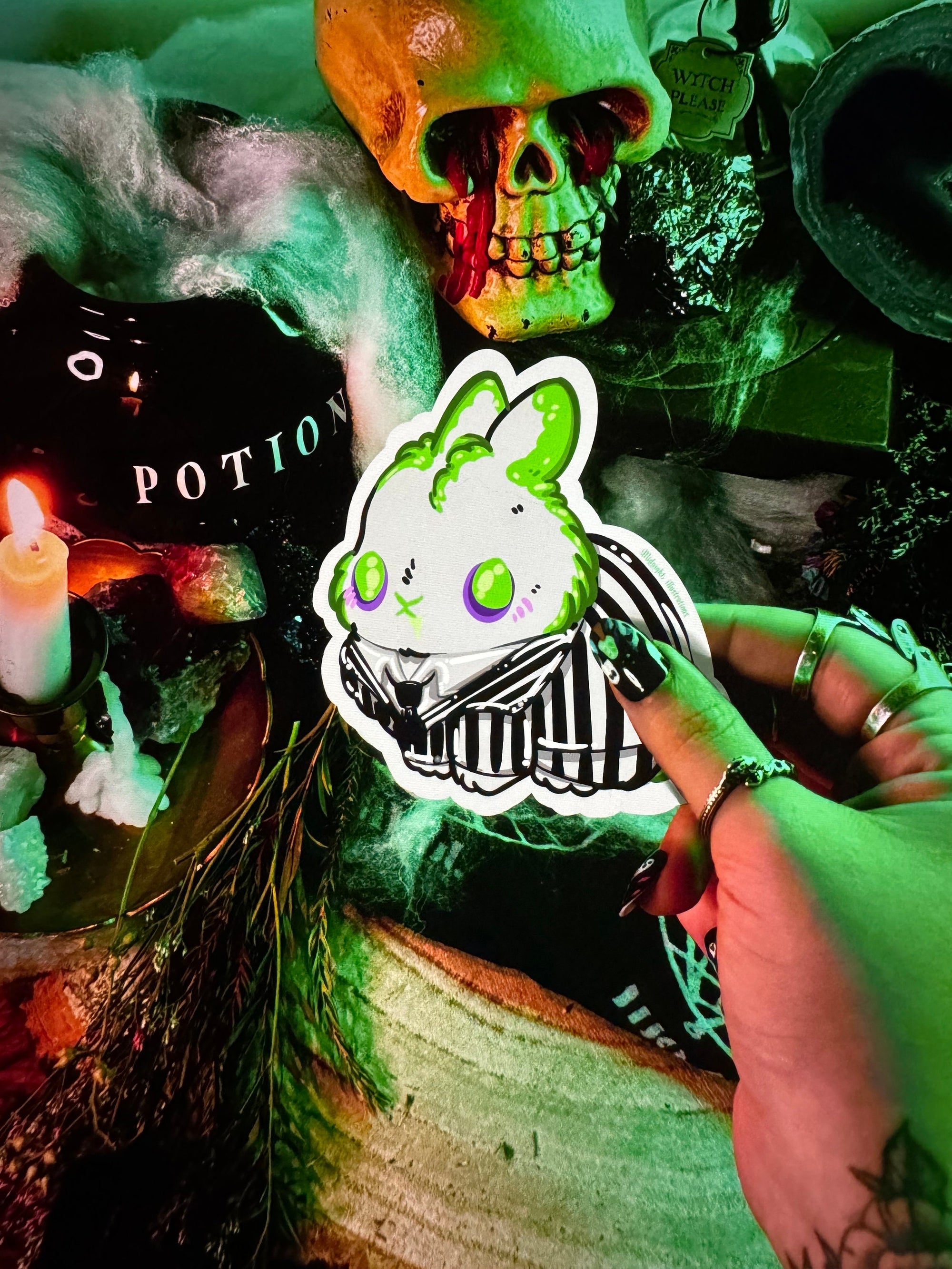 Beetlejuice inspired the buns sticker pack figuring battle bun, Lydia bun and bedsheet ghosts bun and Tim burton inspired accessories