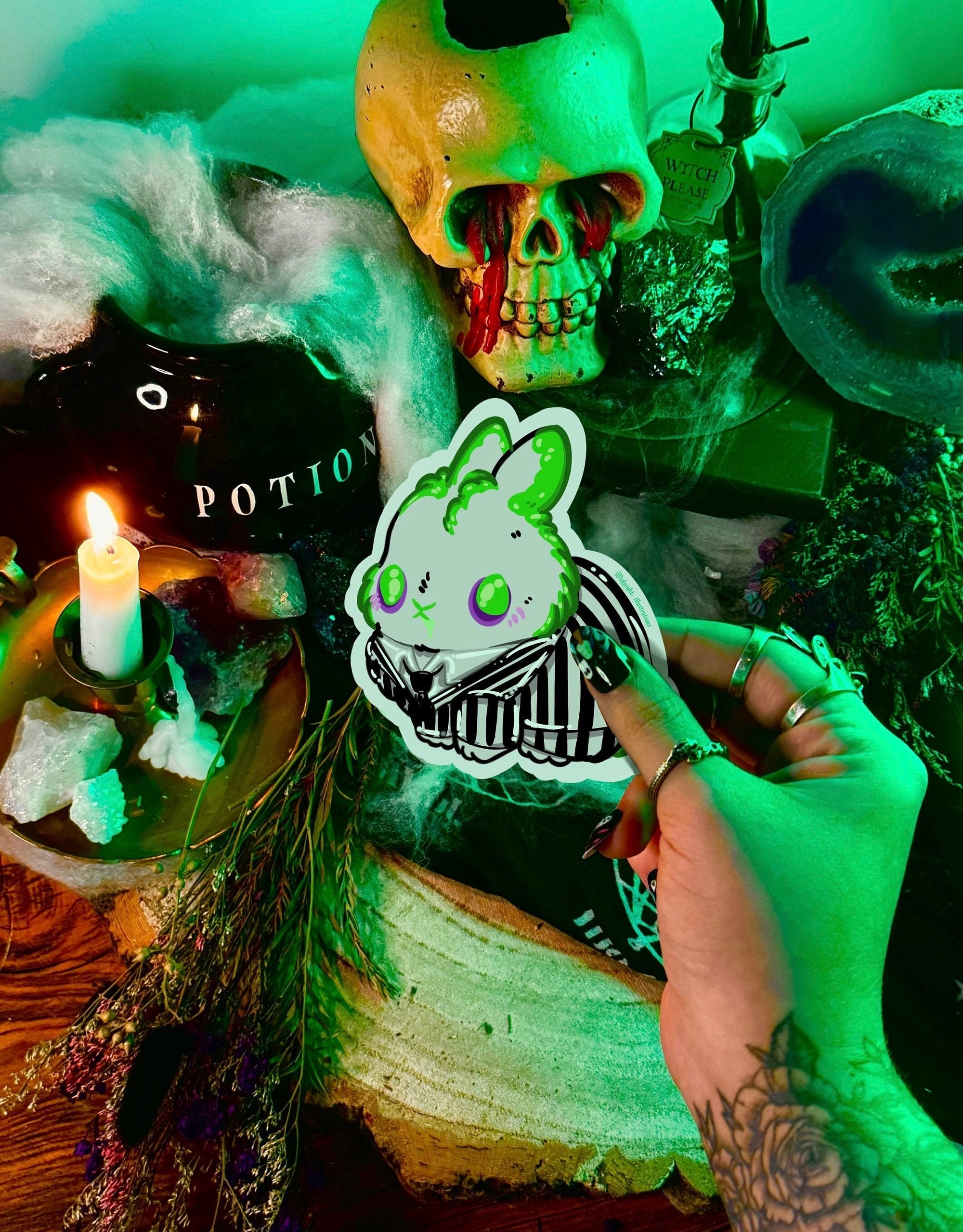 Beetlejuice inspired the buns sticker pack figuring battle bun, Lydia bun and bedsheet ghosts bun and Tim burton inspired accessories