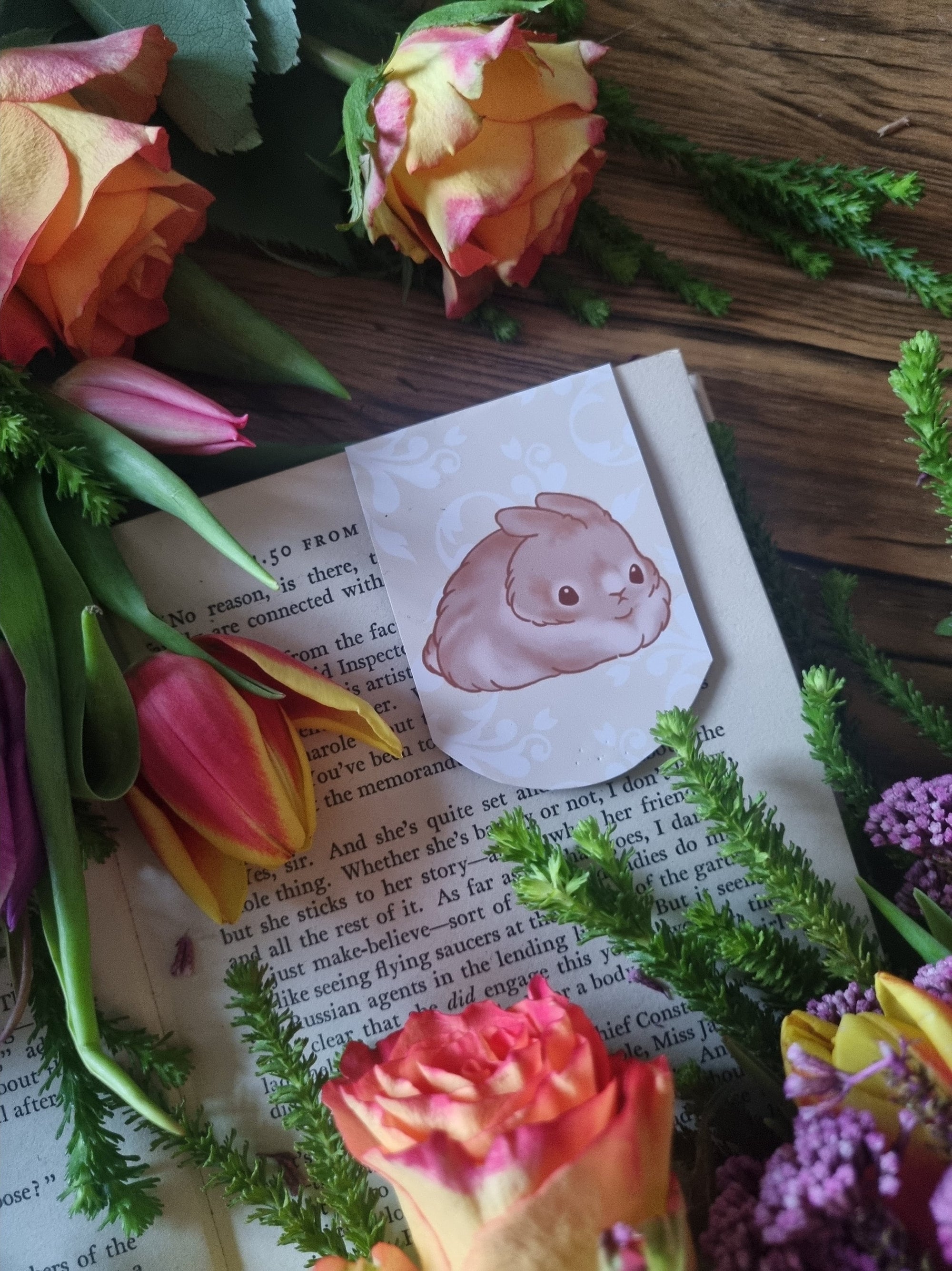 Adorable simplistic chibi kawaii art rabbit bun loaf artwork magnetic bookmark perfect for book lover gift planner clip journal accessories